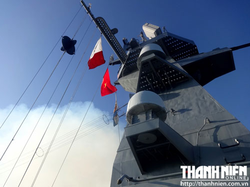 Hệ thống ra đa hiện đại bao gồm ra đa hoa ti&ecirc;u, t&igrave;m kiếm mặt biển v&agrave; tr&ecirc;n kh&ocirc;ng, thiết bị chỉ thị mục ti&ecirc;u t&ecirc;n lửa h&agrave;nh tr&igrave;nh