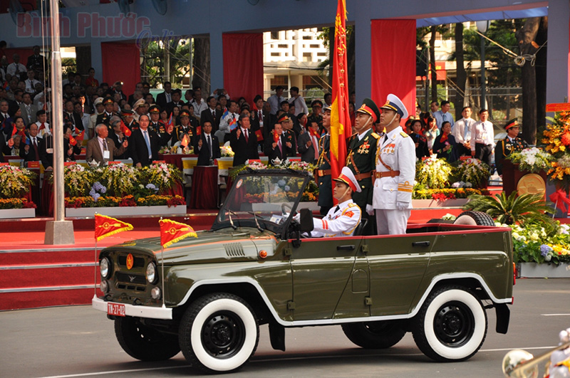 C&aacute;c qu&acirc;n, binh chủng duyệt binh tại buổi lễ