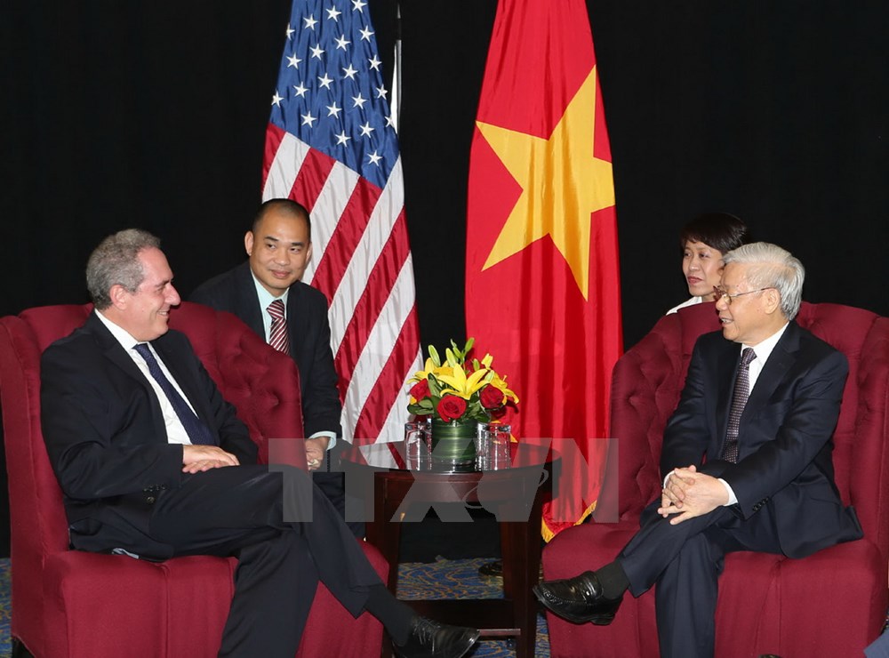 Tổng Bí thư Nguyễn Phú Trọng tiếp Đại diện Thương mại Hoa Kỳ Michael Froman đến chào xã giao