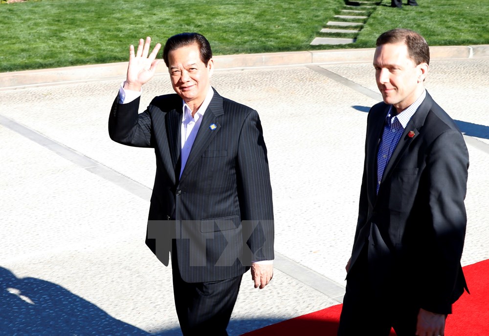 Thủ tướng Nguyễn Tấn Dũng đến dự phiên họp. (Ảnh: Đức Tám-TTXVN)