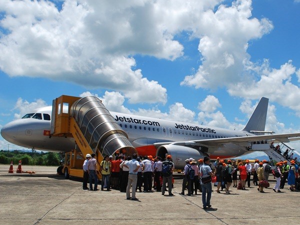 Cấp cứu nữ hành khách nước ngoài trên chuyến bay của Jetstar