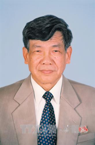 Ng&agrave;y 26-12-1997, tại Hội nghị lần thứ tư Ban Chấp h&agrave;nh Trung ương Đảng kho&aacute; VIII, đồng ch&iacute; L&ecirc; Khả Phi&ecirc;u được bầu l&agrave;m Tổng B&iacute; thư.