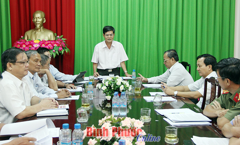 &Ocirc;ng Trịnh Văn Huy, Ph&oacute; trưởng ban Ph&aacute;p chế HĐND tỉnh kết luận tại buổi l&agrave;m việc