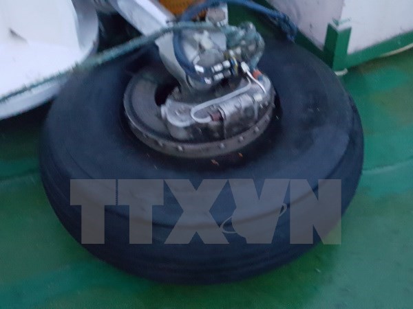 Mảnh vỡ của máy bay CaSa-212 số hiệu 8983