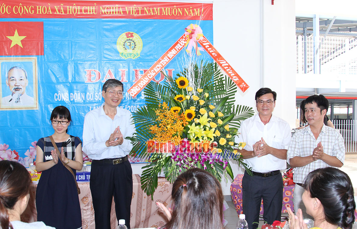 Công đoàn các khu công nghiệp tăng hoa Đại hội