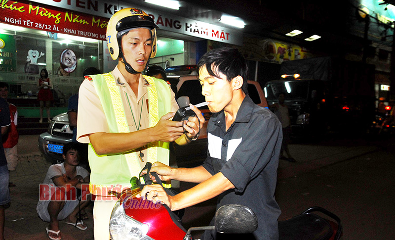 Bảo vệ chính mình bằng việc chấp hành nghiêm luật giao thông