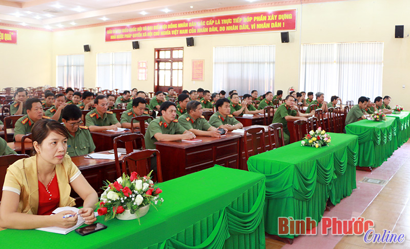 C&aacute;c đại biểu dự hội nghị