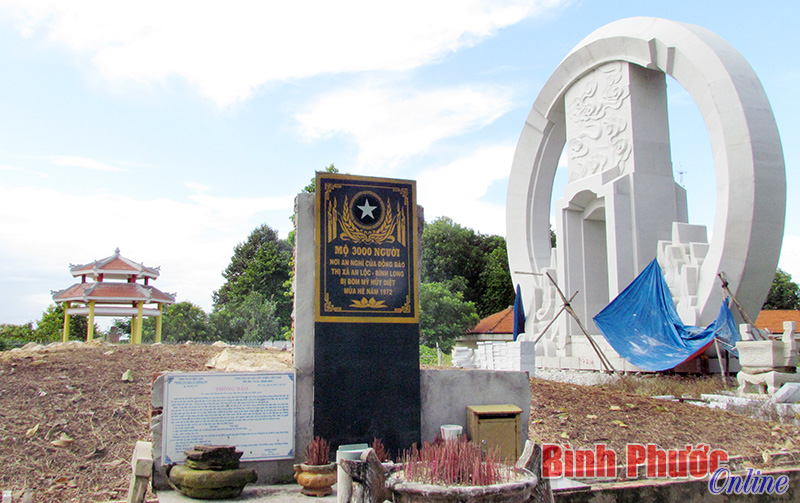 C&ocirc;ng tr&igrave;nh mộ 3 ng&agrave;n người tr&ecirc;n địa b&agrave;n thị x&atilde; được người d&acirc;n quan t&acirc;m, mong sớm đẩy nhanh tiến độ để ho&agrave;n th&agrave;nh