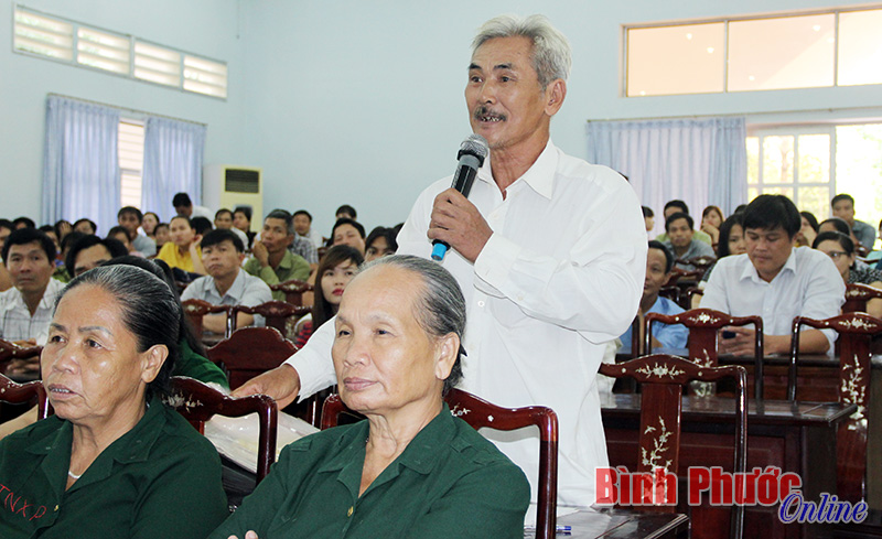 Cử tri B&ugrave;i Xu&acirc;n Thuần, ấp 2, x&atilde; Đồng T&acirc;m (Đồng Ph&uacute;) kiến nghị thanh tra việc tranh chấp, thu hồi đất - Ảnh: Ng&acirc;n H&agrave;