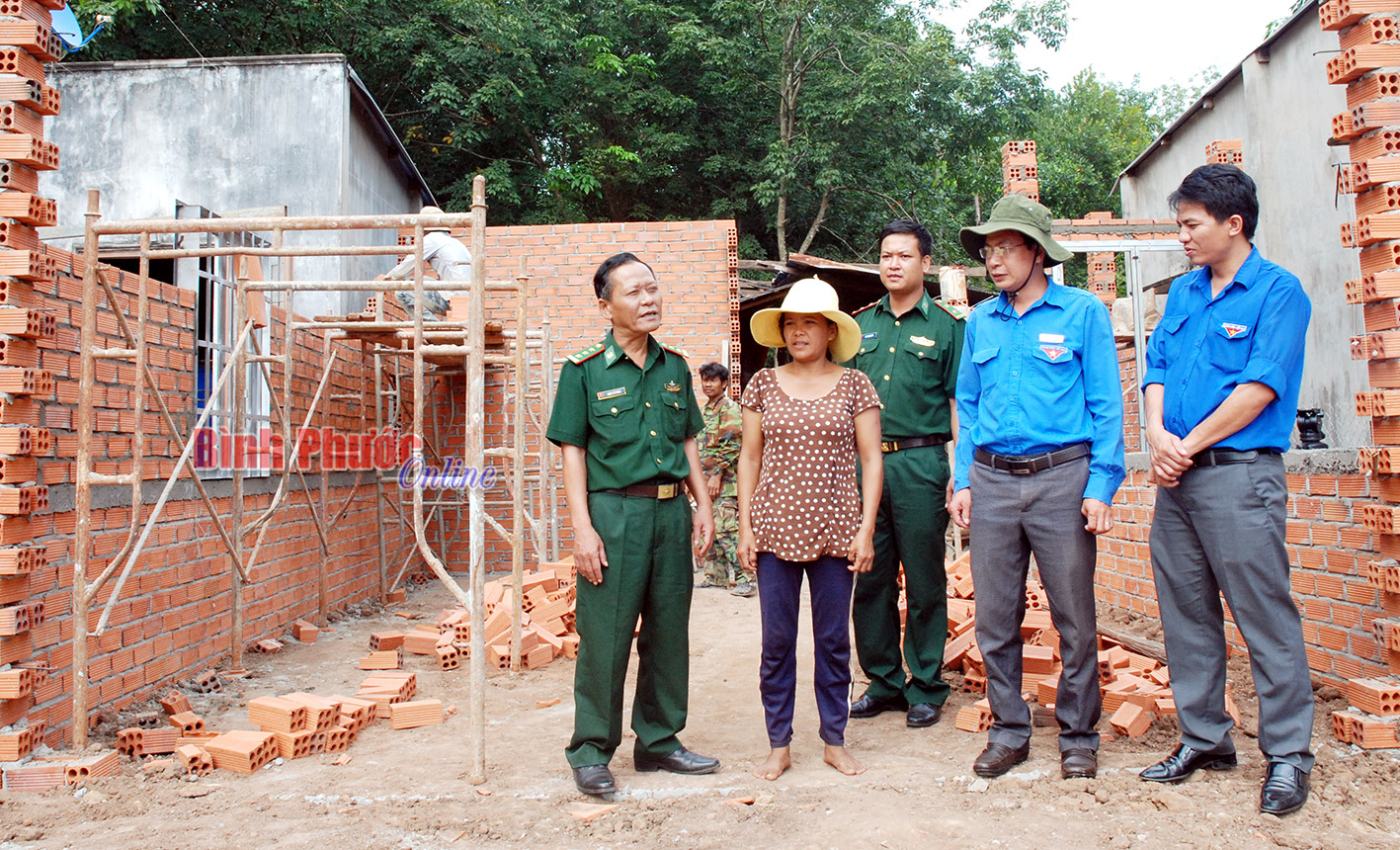 Ngôi nhà “Khăn quàng đỏ” tặng gia đình chị Tô Thị Ngọc Diễm, ấp Tà Tê 2 đang được khởi công xây dựng
