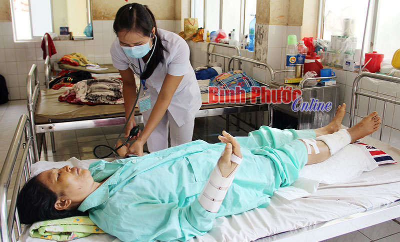 Chăm sóc bệnh nhân ở Khoa Ngoại Bệnh viện đa khoa tỉnh Bình Phước