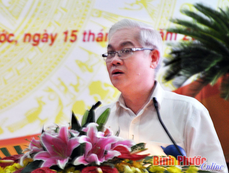 Đồng chí Bí thư Tỉnh ủy Nguyễn Văn Lợi phát biểu tại hội nghị