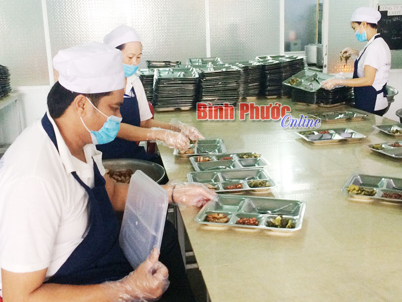 Một trong nhưng khâu bảo quản thức ăn chín của Công ty TNHH MTV Tấn Đăng Khoa