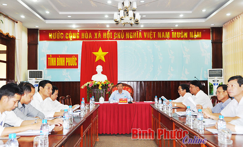 Ph&oacute; chủ tịch UBND tỉnh Huỳnh Anh Minh chủ tr&igrave; tại điểm cầu B&igrave;nh Phước