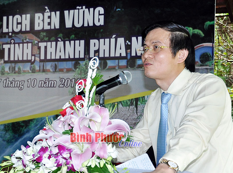 PGS.TS Đo&agrave;n Minh Huấn, Ủy vi&ecirc;n dự khuyết Trung ương Đảng, Ph&oacute; tổng Bi&ecirc;n tập phụ tr&aacute;ch Tạp ch&iacute; Cộng sản ph&aacute;t biểu kết luận hội thảo
