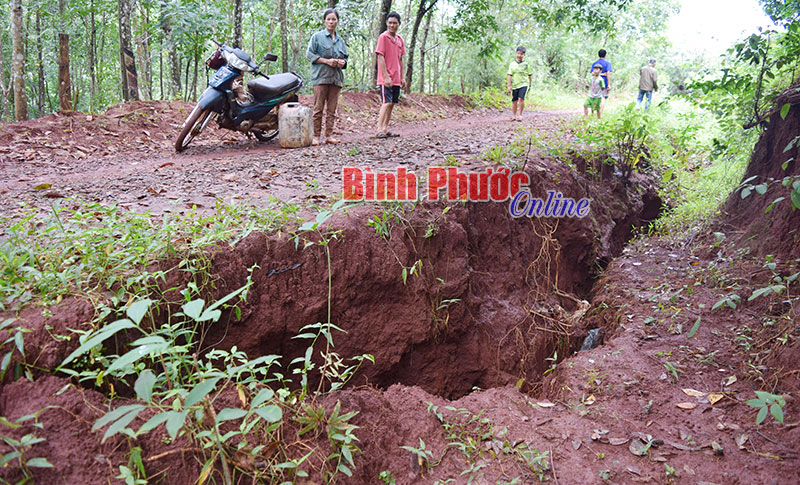 Xuất hiện rãnh nứt có dấu hiệu lạ