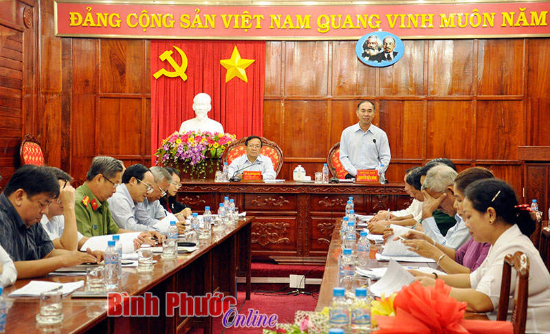 Phó chủ tịch UBND tỉnh Nguyễn Tiến Dũng kết luận tại buổi làm việc