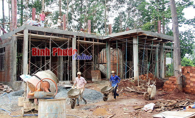 Công trình nhà làm việc của khối đoàn thể xã Long Giang đang gấp rút hoàn thành 
