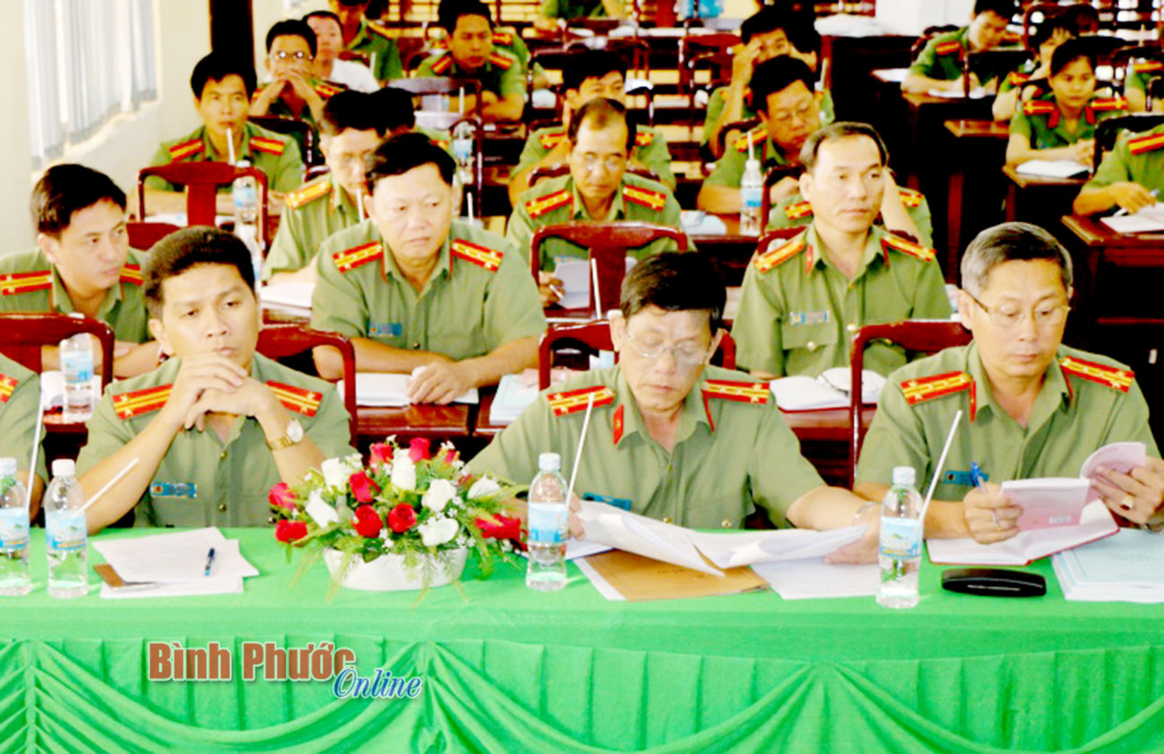 C&aacute;c học vi&ecirc;n tại buổi khai mạc lớp bồi dưỡng