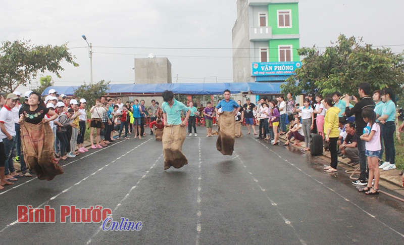 Ra mắt Văn phòng hỗ trợ thanh niên công nhân Đồng Phú