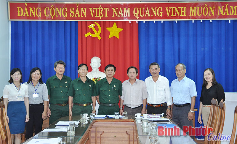 L&atilde;nh đạo hai đơn vị k&yacute; kết phối hợp