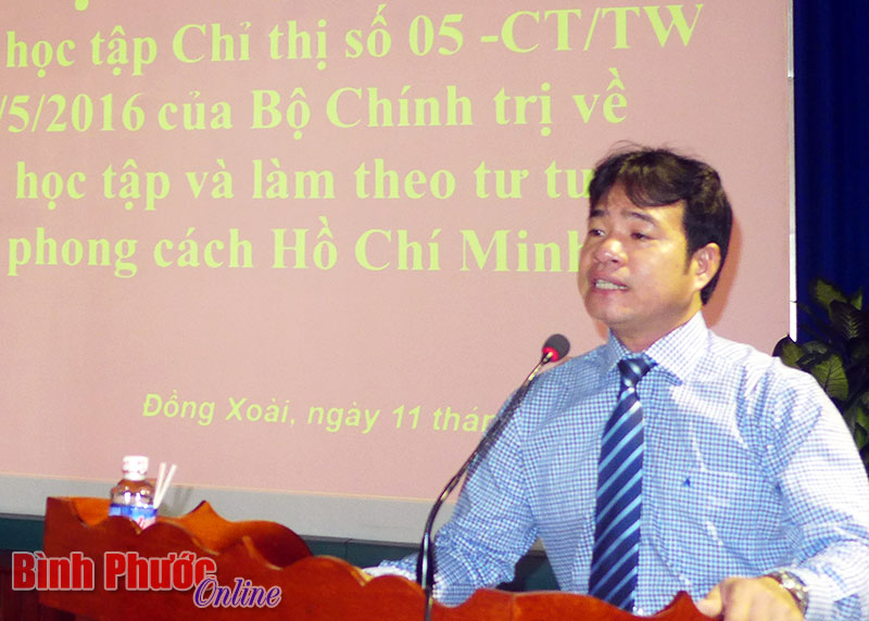 Tiến sĩ Th&acirc;n Ngọc Anh, Tiến sĩ Th&acirc;n Ngọc Anh, Trưởng khoa Tư tưởng Hồ Ch&iacute; Minh, Học viện ch&iacute;nh trị Quốc gia Hồ Ch&iacute; Minh khu vực II th&ocirc;ng tin tại hội nghị