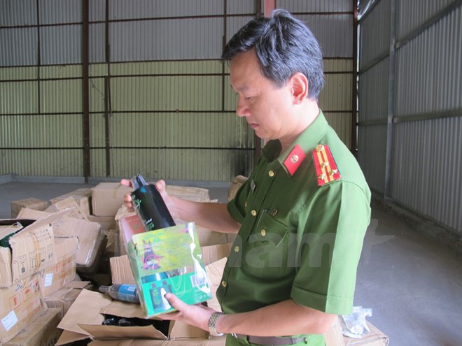 Lực lượng C49, Bộ C&ocirc;ng an kiểm tra v&agrave; thu giữ mỹ phẩm nhập lậu