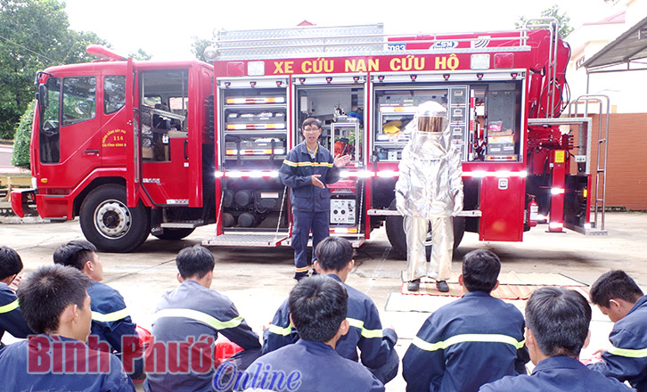 Cảnh sát PCCC nâng cao năng lực chiến đấu với “giặc” lửa