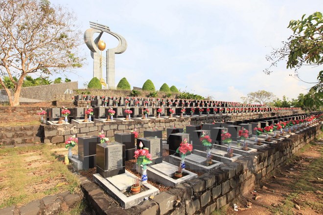 Nghĩa trang liệt sỹ tỉnh Bình Phước khang trang, sạch đẹp. Ảnh minh họa