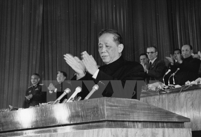 Image hình ảnh hình ảnh hình ảnh Quốc Duẩn - Nhìn lại hình ảnh những hoạt động của Tổng Bí thư Lê Duẩn - Binh ...