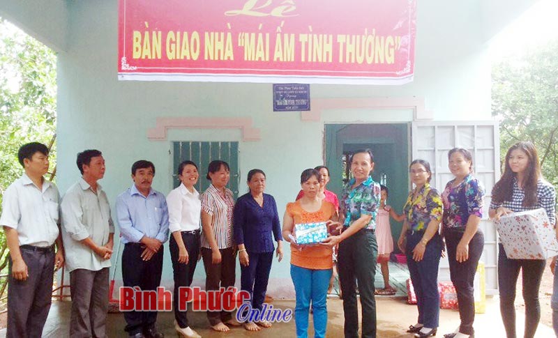 Bù Đăng làm tốt vận động phụ nữ DTTS tham gia tổ chức hội