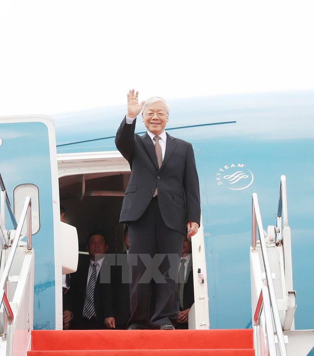 Tổng Bí thư Nguyễn Phú Trọng đến sân bay quốc tế Soekarno-Hatta