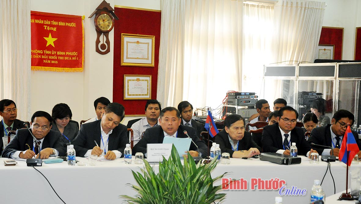  Trưởng tiểu ban Môi trường - Xã hội của Campuchia Sabo Ojano phát biểu tại Hội nghị Tiểu ban Môi trường - Xã hội - Ảnh: T.Phương