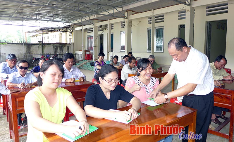 Khai giảng lớp học chữ braille và dạy nghề cho người mù