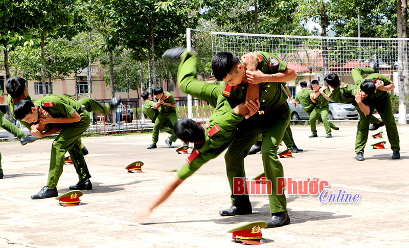 Trấn áp tội phạm trên tuyến giao thông