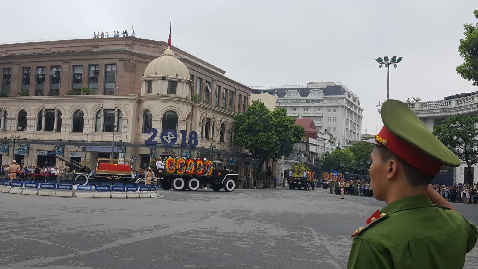 Ch&uacute; th&iacute;ch ảnh