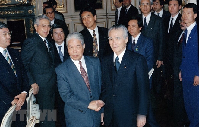 H&igrave;nh ảnh về một số hoạt động nổi bật của nguy&ecirc;n Tổng B&iacute; thư Đỗ Mười - 11