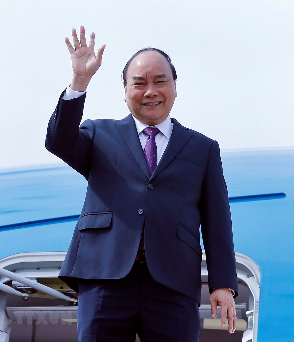 Trưa 4/11/2018, Thủ tướng Nguyễn Xuân Phúc và đoàn đại biểu cấp cao Việt Nam đến Thành phố Thượng Hải, Trung Quốc dự Hội chợ nhập khẩu quốc tế Trung Quốc lần thứ nhất. (Ảnh: Thống Nhất/TTXVN)