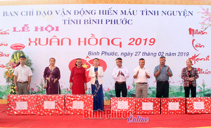 Lễ hội Xuân hồng năm 2019 thu 362 đơn vị máu tình nguyện