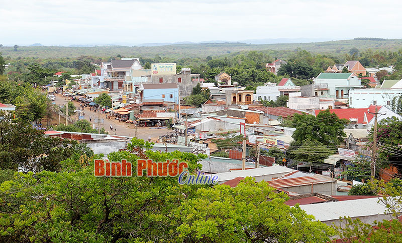 Bom Bo quyết tâm về đích nông thôn mới đúng hẹn