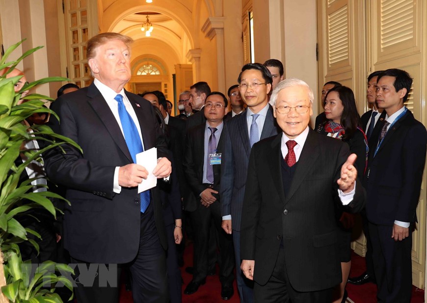 Tổng B&iacute; thư, Chủ tịch nước Nguyễn Ph&uacute; Trọng tiếp Tổng thống Hoa Kỳ Donald Trump. (Ảnh: Tr&iacute; Dũng/TTXVN)