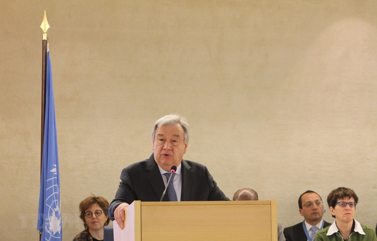 Tổng Thư ký LHQ Antonio Guterres phát biểu tại phiên khai mạc Khóa họp thứ 40 Hội đồng Nhân quyền LHQ, ngày 25/2 tại Geneva (Thụy Sĩ). (Ảnh: Hoàng Hoa/TTXVN)