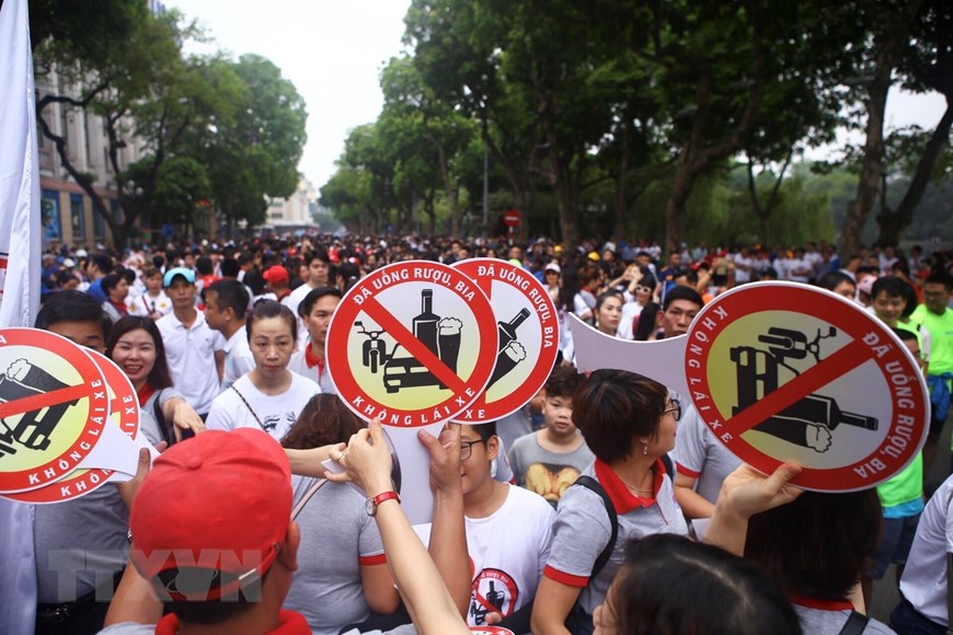  Logo kêu gọi người tham gia giao thông Đã uống rượu bia-không lái xe. (Ảnh: Minh Quyết/TTXVN)