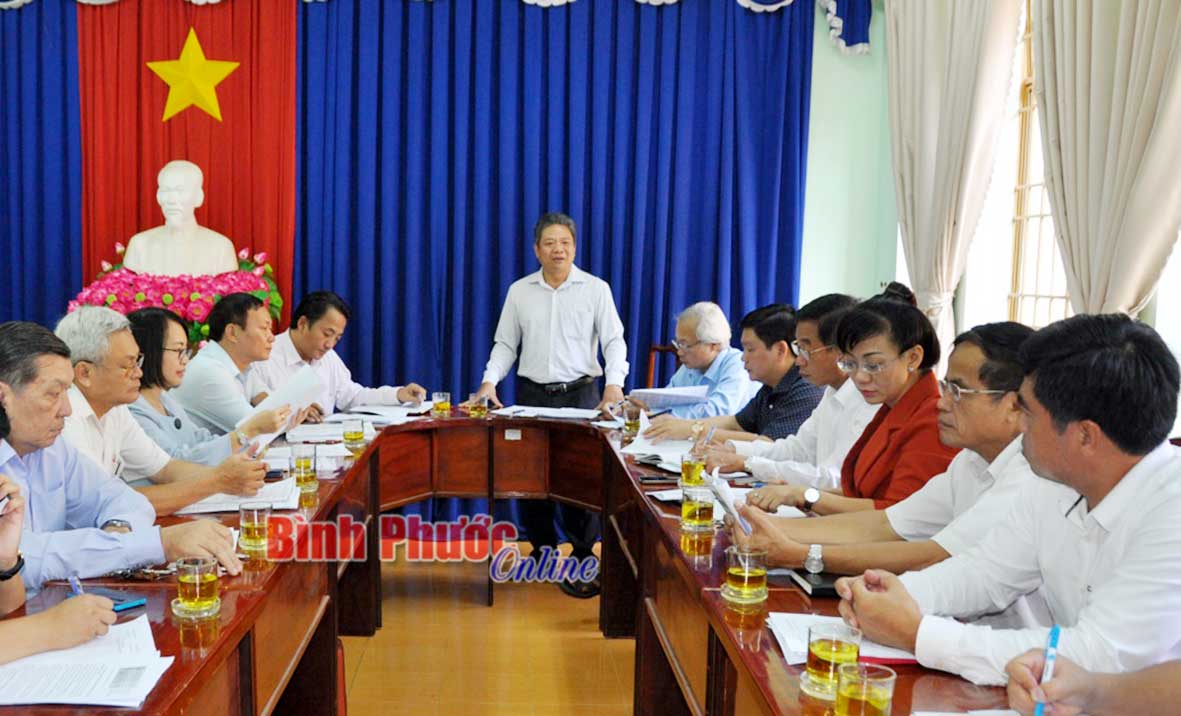 Thành viên ban chỉ đạo họp triển khai kế hoạch tổng kết 10 năm cuộc vận động “Người Việt Nam ưu tiên dùng hàng Việt Nam”