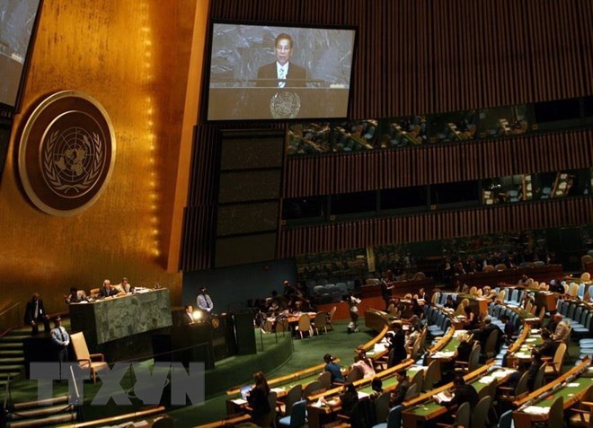  Ng&agrave;y 25-9-2009, tại trụ sở Li&ecirc;n hợp quốc ở New York (Mỹ), Chủ tịch nước Nguyễn Minh Triết dự v&agrave; ph&aacute;t biểu tại Kh&oacute;a họp 64 Đại hội đồng Li&ecirc;n hợp quốc với chủ đề 'Kh&ocirc;ng phổ biến vũ kh&iacute; hạt nh&acirc;n v&agrave; giải trừ vũ kh&iacute; hạt nh&acirc;n.' (Ảnh: Nguyễn Khang/TTXVN)
