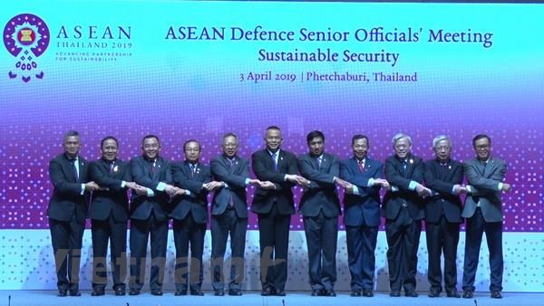 Viet Nam tham du hoi nghi quan chuc quoc phong cap cao ASEAN hinh anh 2