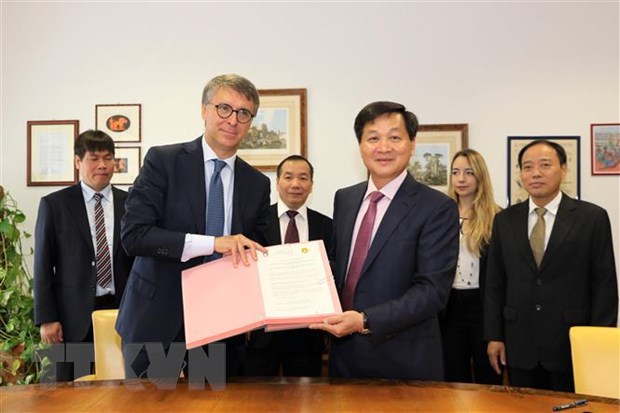 Viet Nam va Italy tang cuong hop tac phong chong tham nhung hinh anh 1