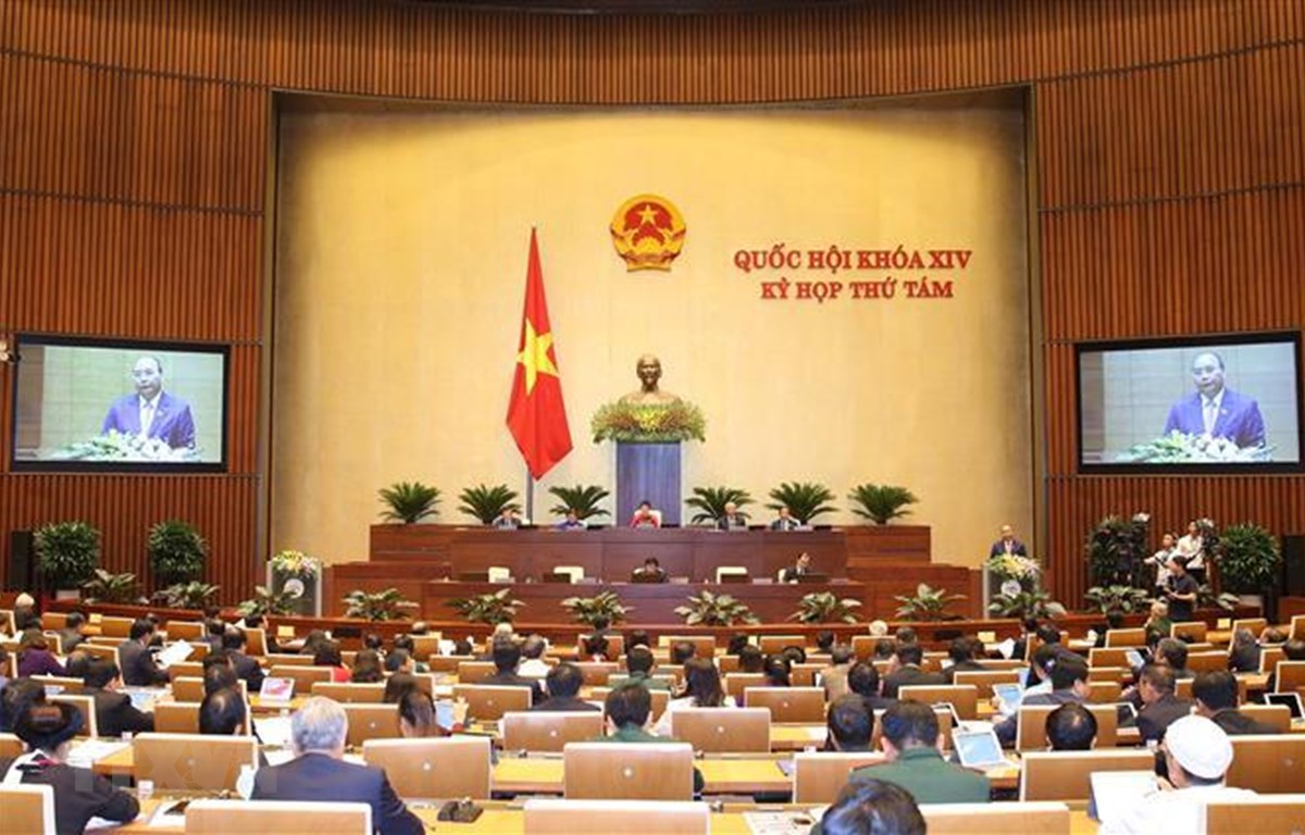 Thủ tướng Chính phủ Nguyễn Xuân Phúc trình bày Báo cáo về kết quả thực hiện kế hoạch phát triển kinh tế - xã hội năm 2019; kế hoạch phát triển kinh tế-xã hội năm 2020. (Ảnh: Dương Giang/TTXVN)