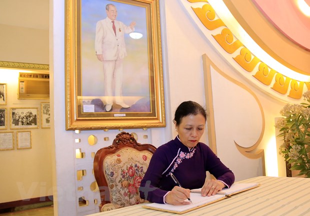 Khong su sach nao co the viet du ve quan he dac biet Lao-Viet Nam hinh anh 3