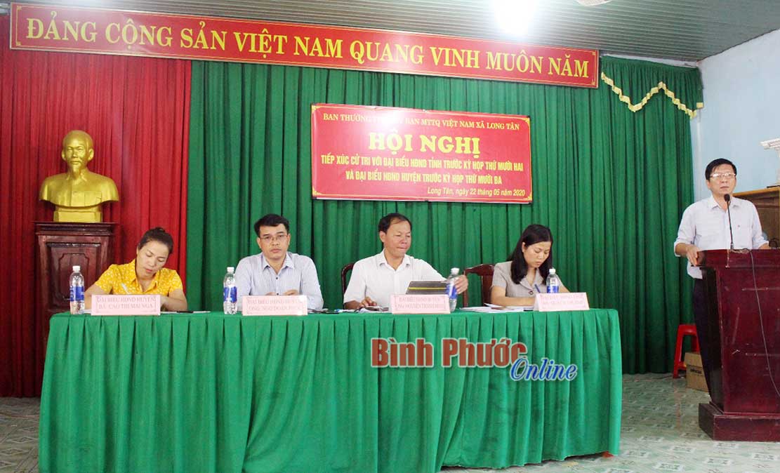 Đại biểu HĐND tỉnh, huyện tiếp xúc cử tri trên địa bàn Phú Riềng